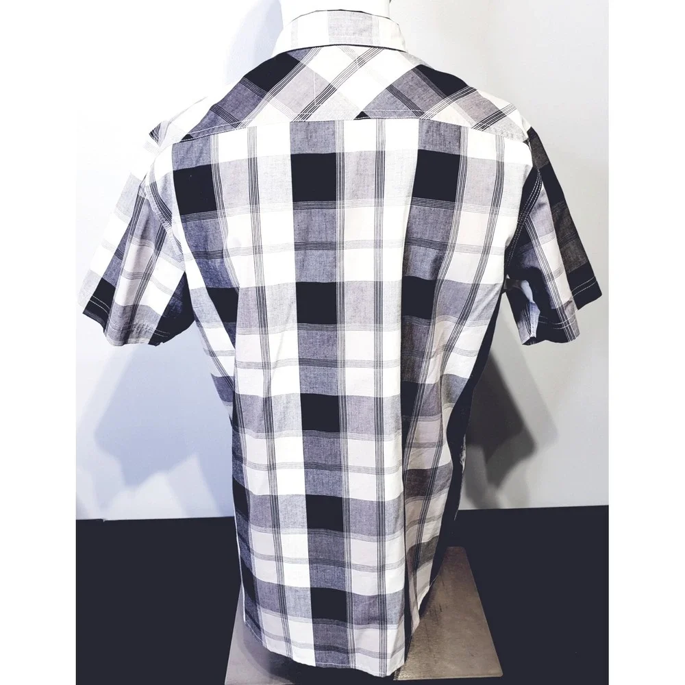 Levi Strauss Men's Medium Plaid Button Down Short Sleeve Shirt Black Gray White‎